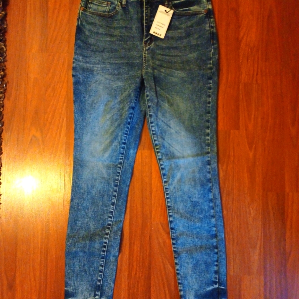 Judy Blue acid wash skinny jeans size 9/29